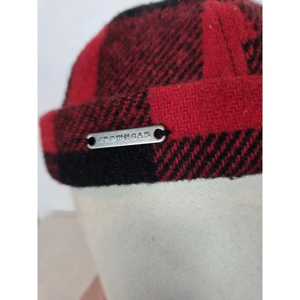 Crowncap Hat Red Black Buffalo Plaid  M/L‎ Miki Hat